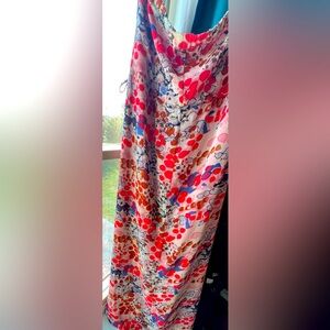 GAP medium strapless mid length dress. Worn once